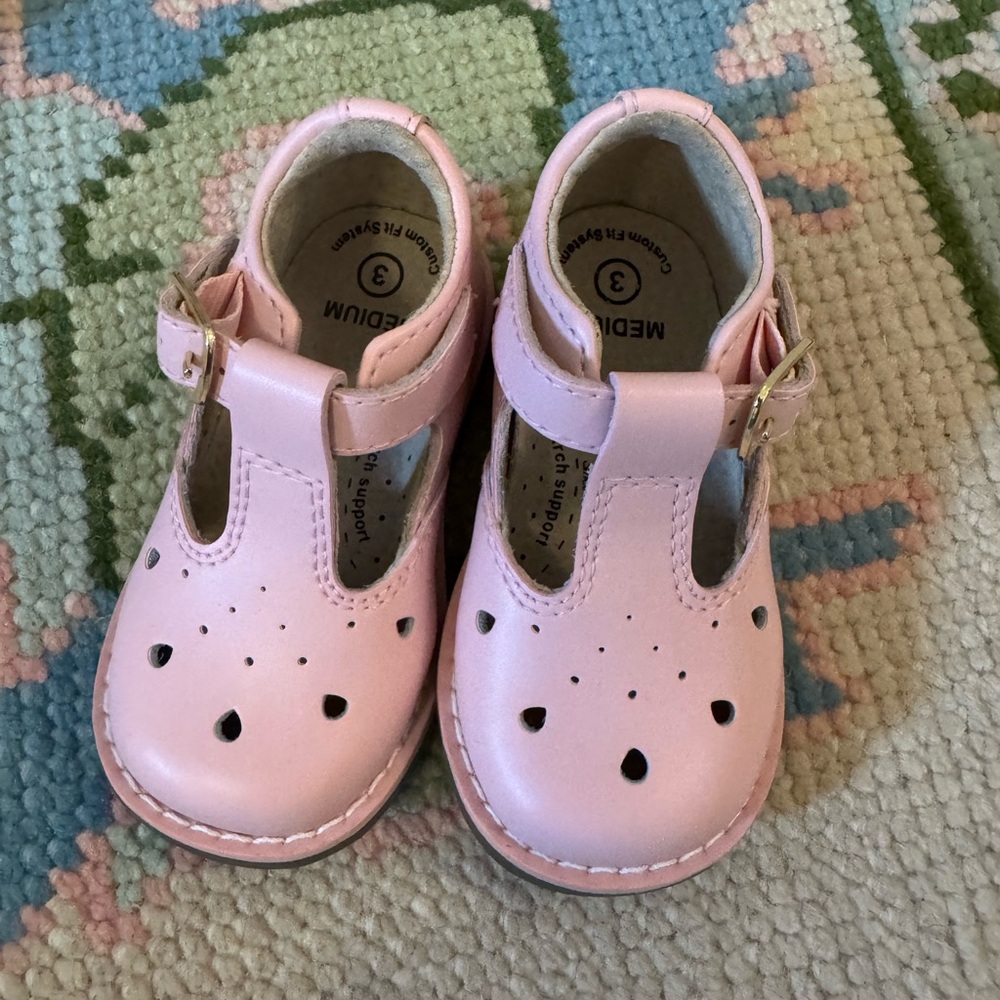 FootMates Pink T-Strap Toddler Mary Jane Shoes